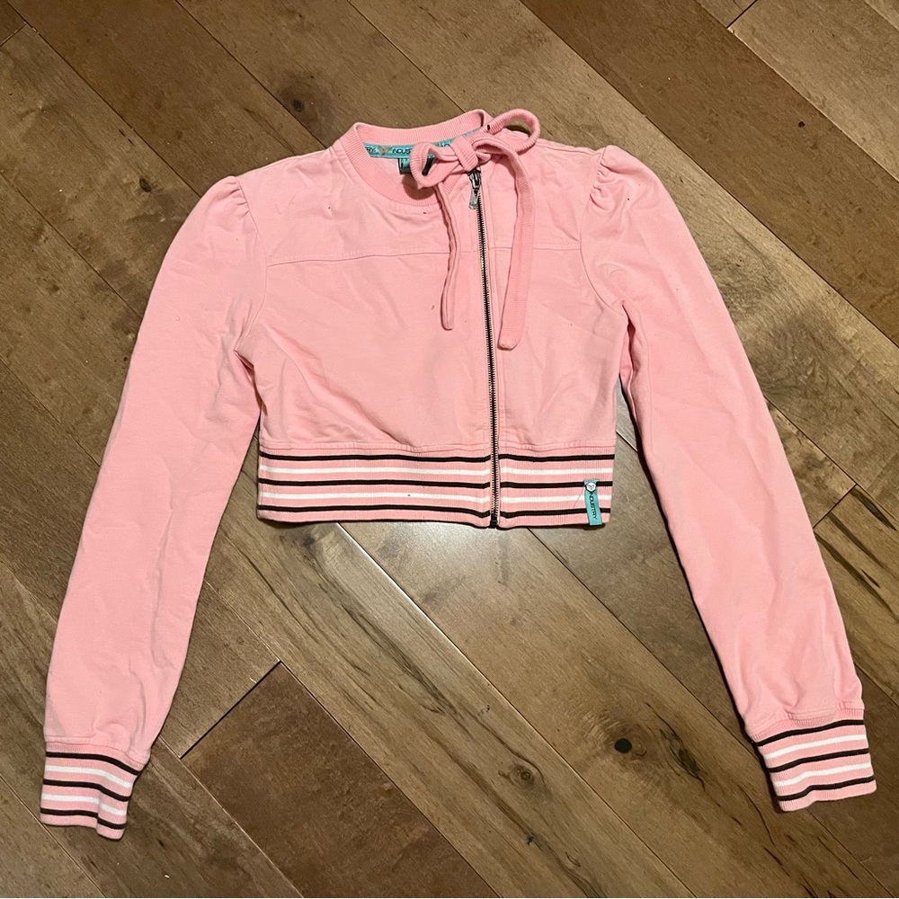 INDUSTRY Cropped pink asymmetrical zipup